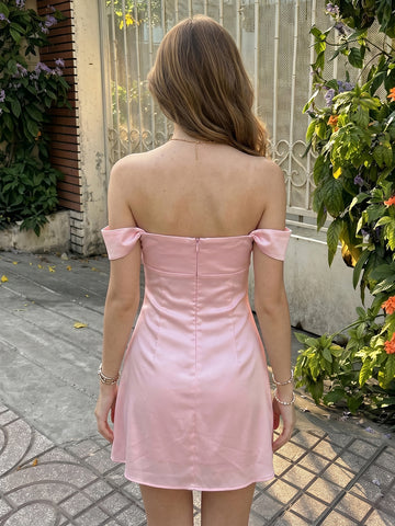 Satin Sheath Off the Shoulder Sleeveless Short Homecoming Dresses