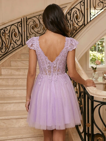 A Line Tulle V Neck Short Sleeves Lace Applique Short Homecoming Dresses