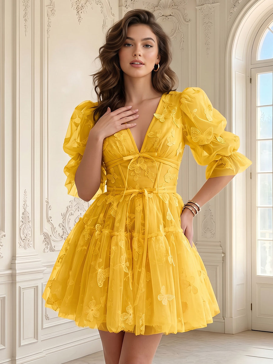 A Line Tulle V Neck Half Sleeves Lace Applique Short Homecoming Dresses