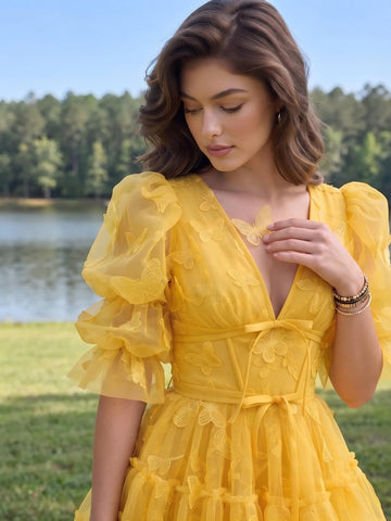 A Line Tulle V Neck Half Sleeves Lace Applique Short Homecoming Dresses