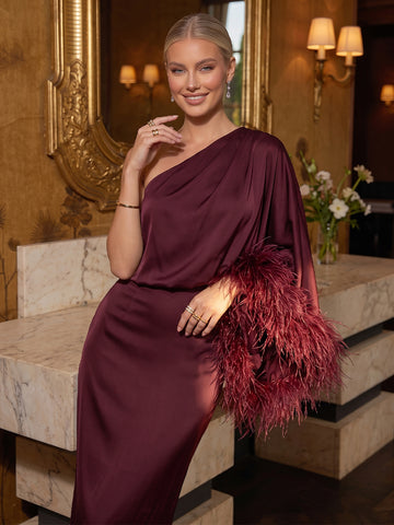 Burgundy Satin Wedding Guest Dresses Draped One Shoulder Feather Detail Formal Wedding Party Gowns