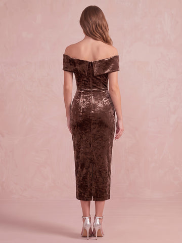 Brown Sheath Midi Length Velvet Wedding Guest Dresses Off Shoulder Sweetheart Formal Dresses