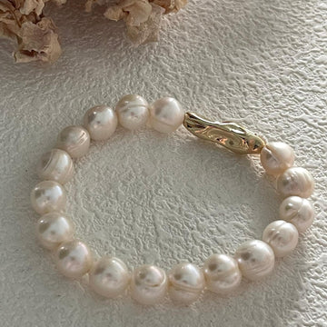 Natural Freshwater Pearl Bead Bracelets with Gold Hook