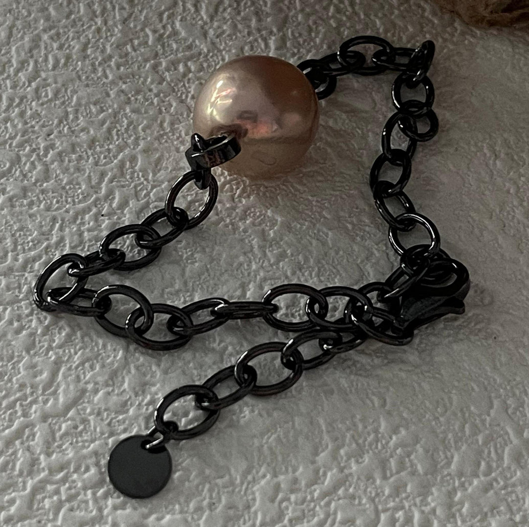 Black Metal Chain Bead Bracelets with Single Glossy Champagne Pearl Minimalist