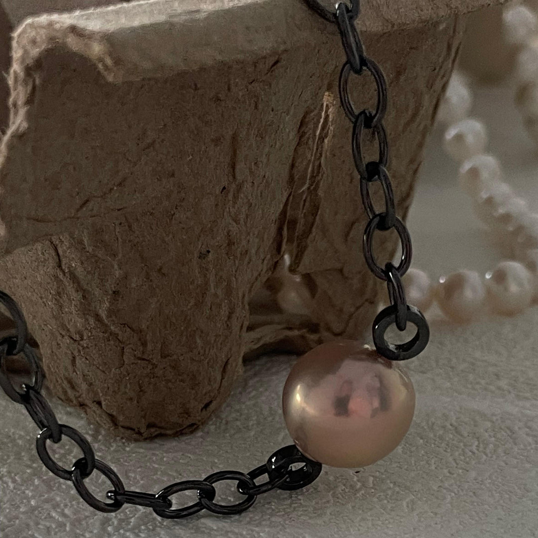 Black Metal Chain Bead Bracelets with Single Glossy Champagne Pearl Minimalist