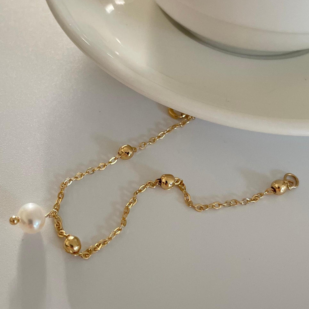 Dainty Thin Gold Chain Bead Bracelets with Single Small Freshwater Pearl Decor
